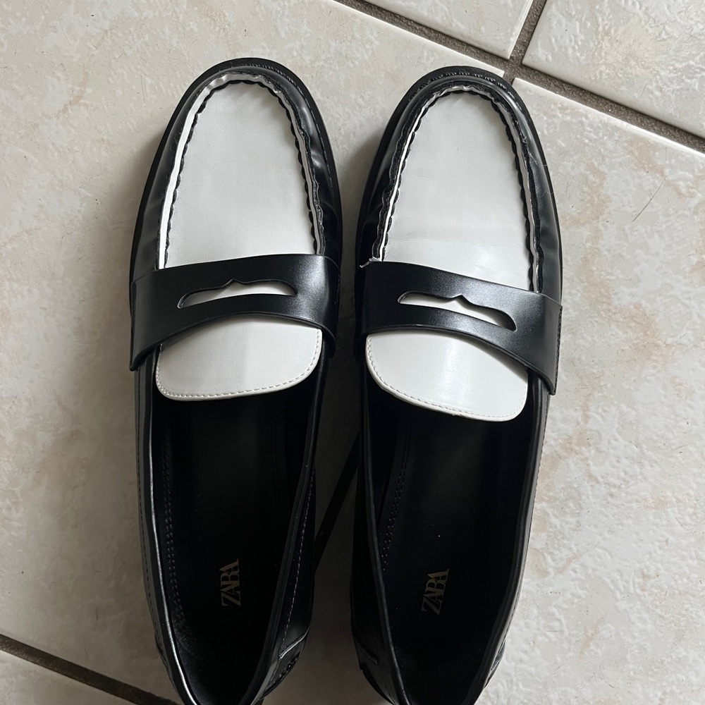 Zara Black and White Penny Loafers